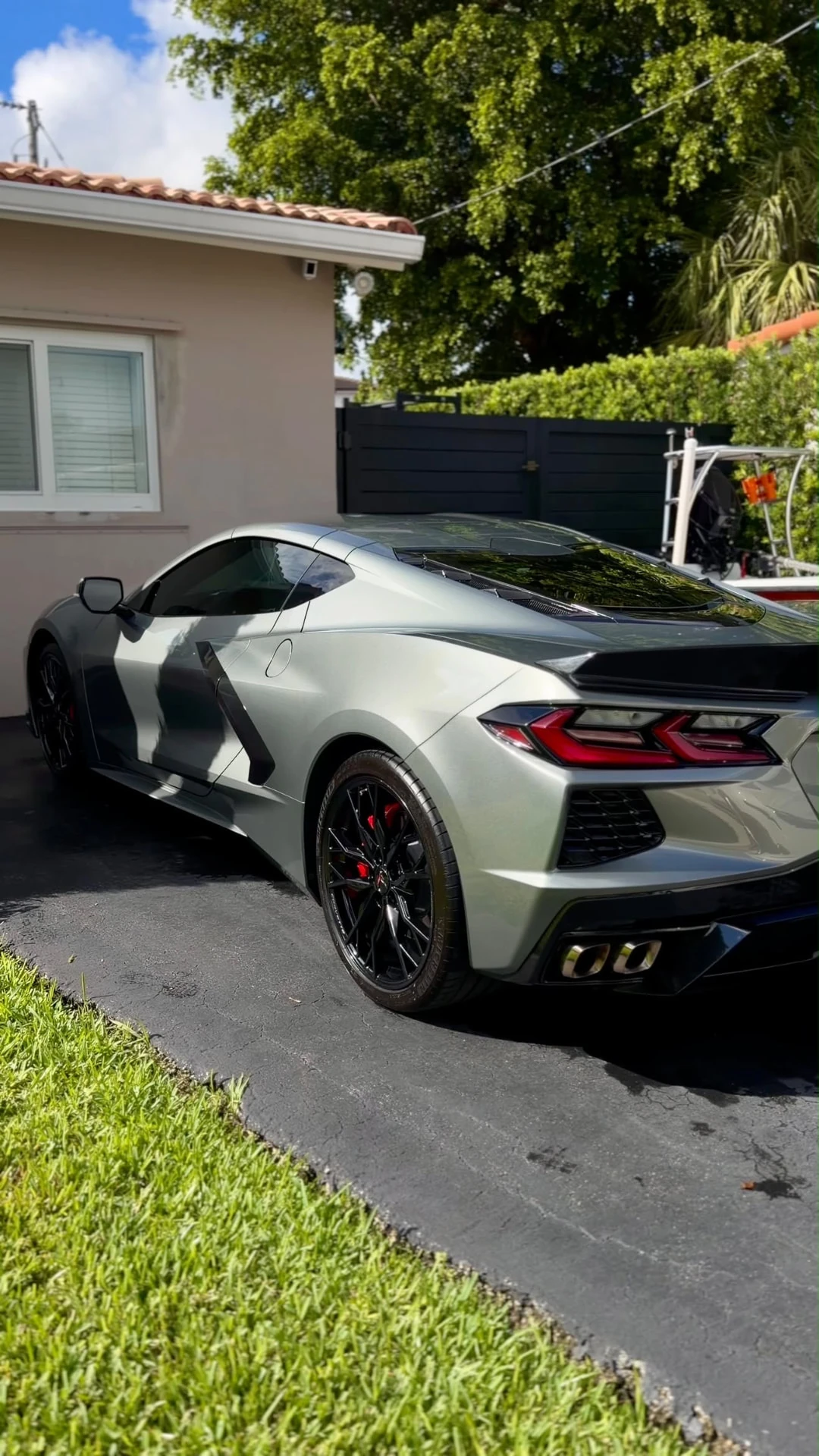 Corvette Silver Rear photographed by DeliciousLab in Miami